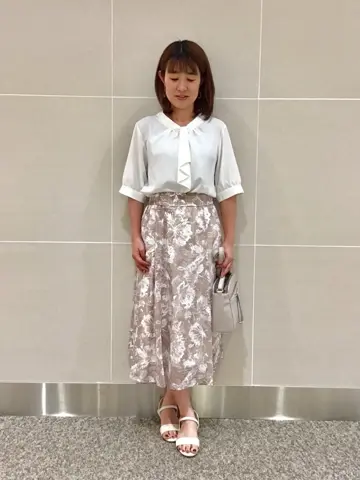 ANY SIS 浅野 コーディネート画像