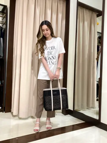 ANY SIS STAFF コーディネート画像