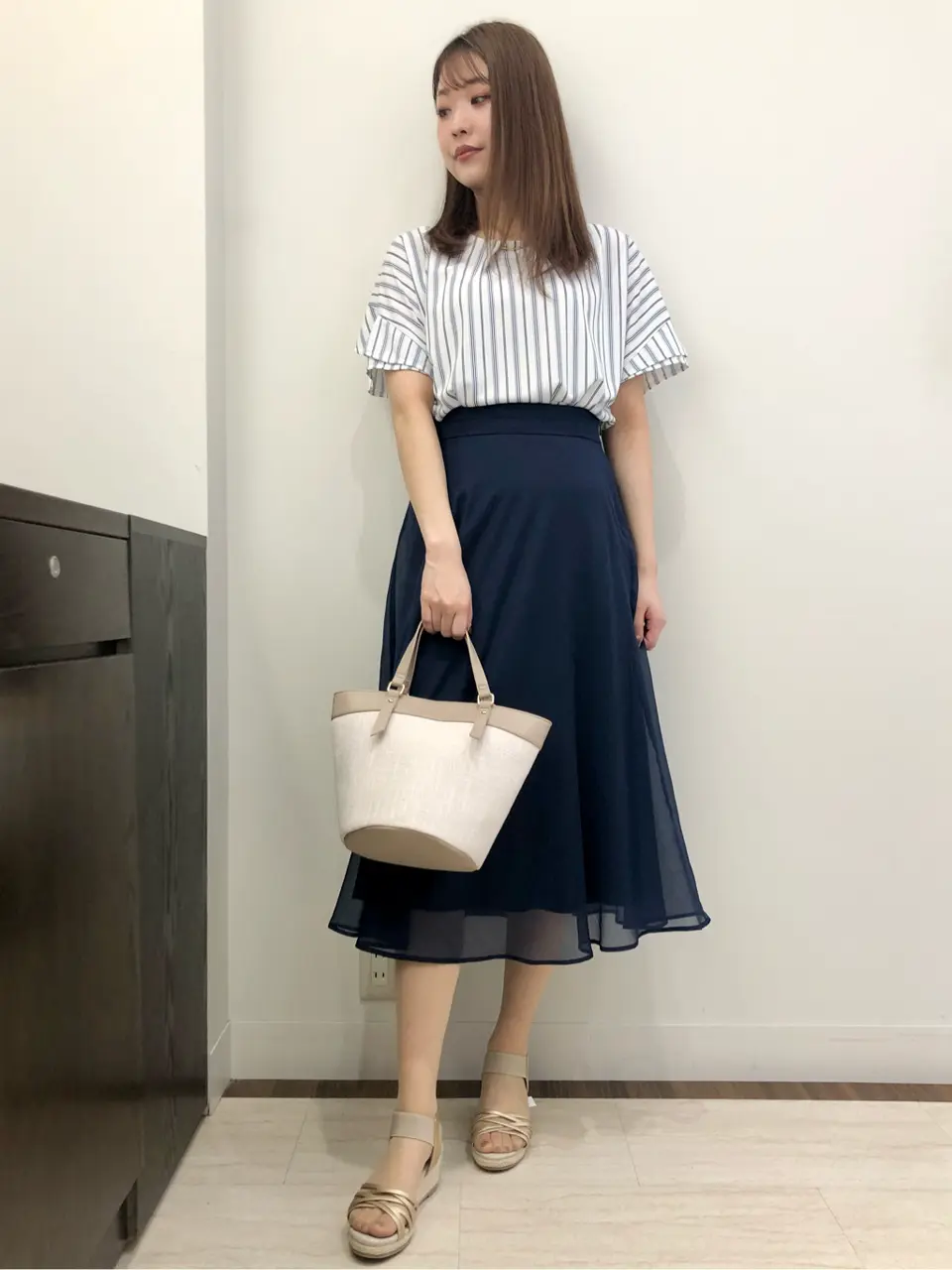 ANY SIS スタッフ コーディネート画像