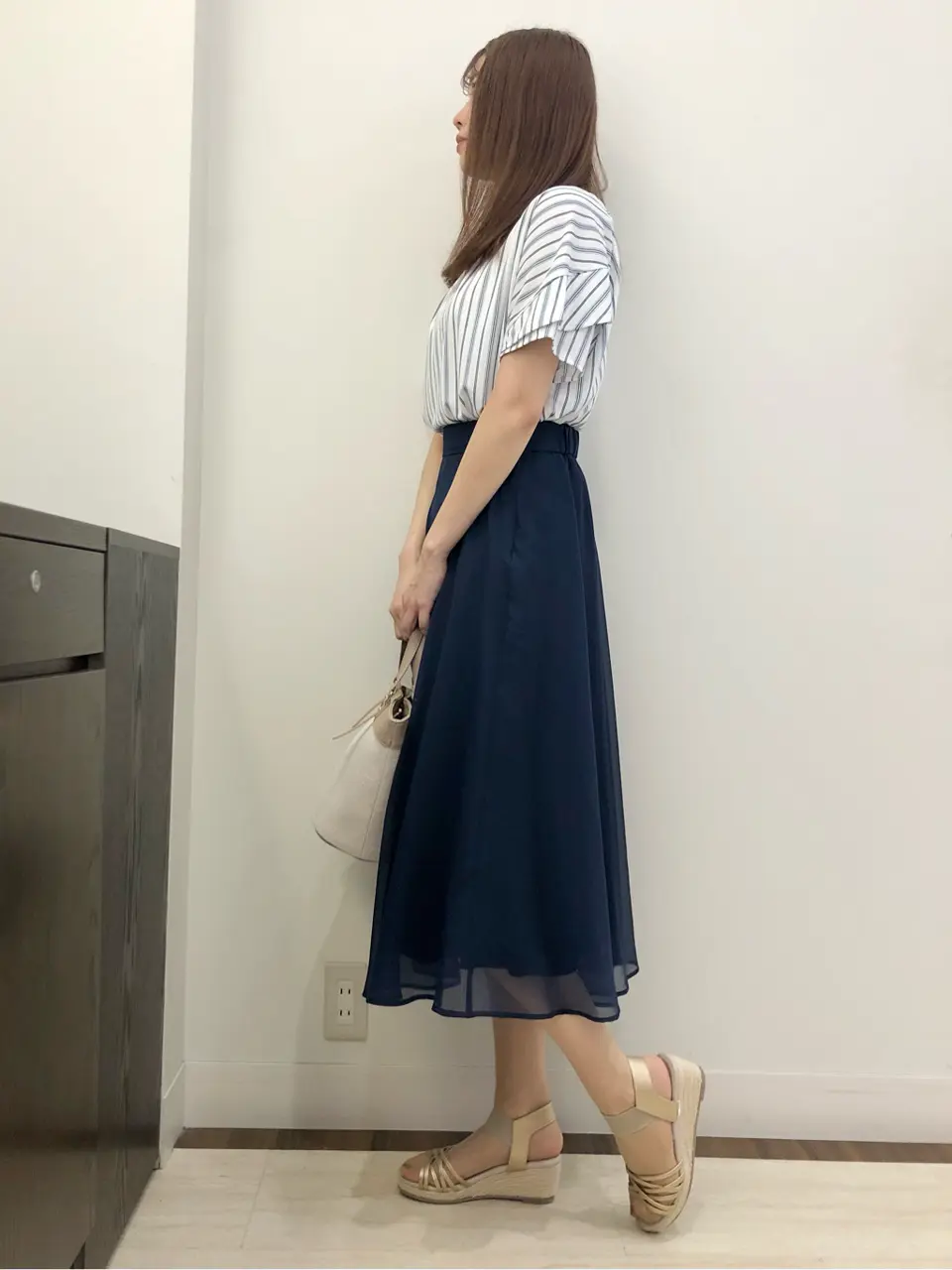 ANY SIS スタッフ コーディネート画像