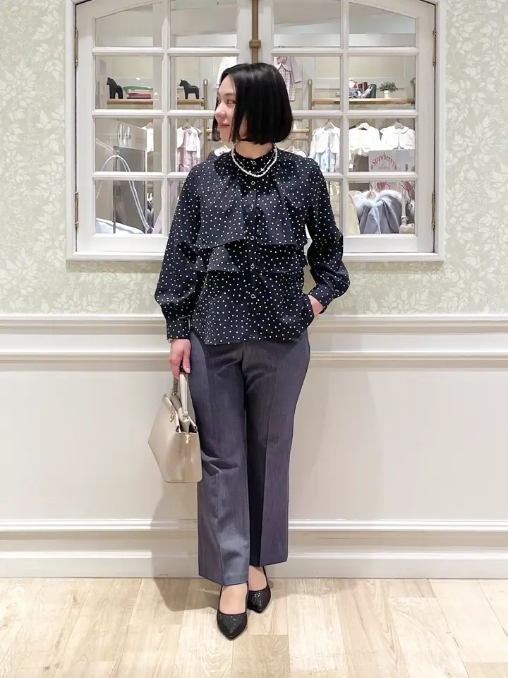 ANY SIS MIKA コーディネート画像