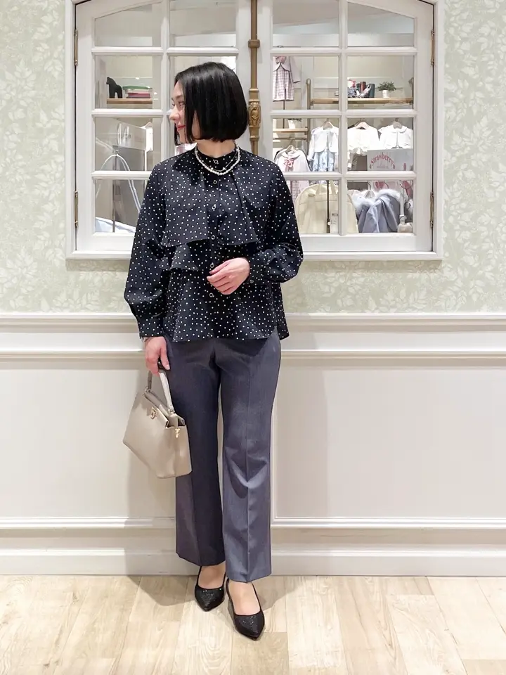 ANY SIS MIKA コーディネート画像