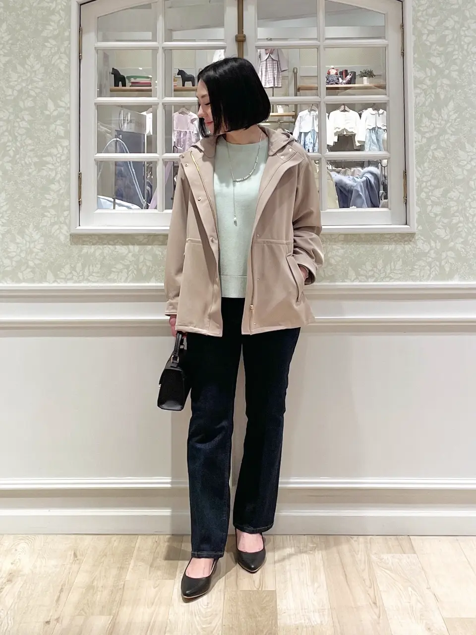  MIKA コーディネート画像