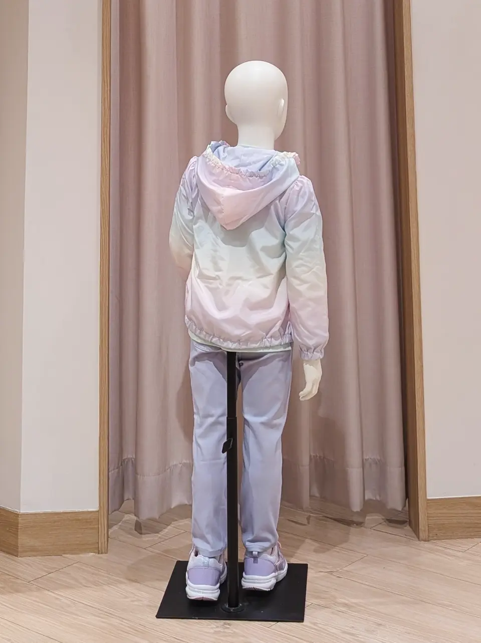 ANY 奥原 コーディネート画像