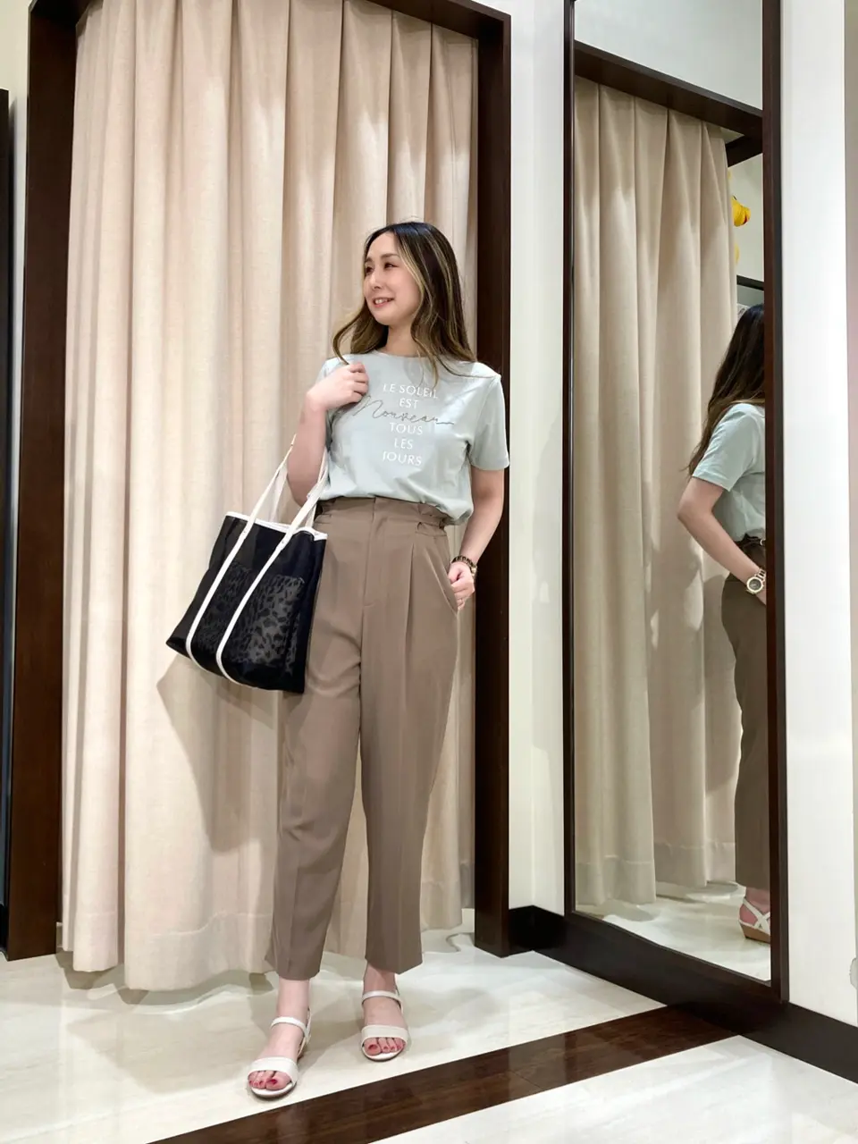 ANY SIS STAFF コーディネート画像