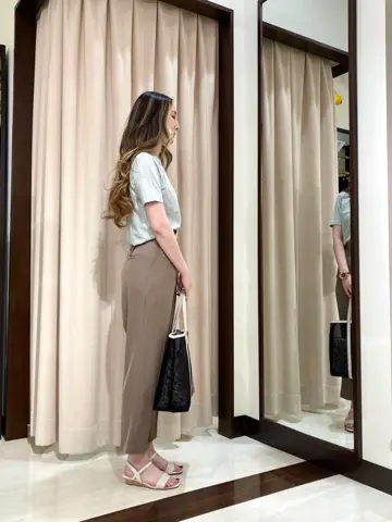 ANY SIS STAFF コーディネート画像