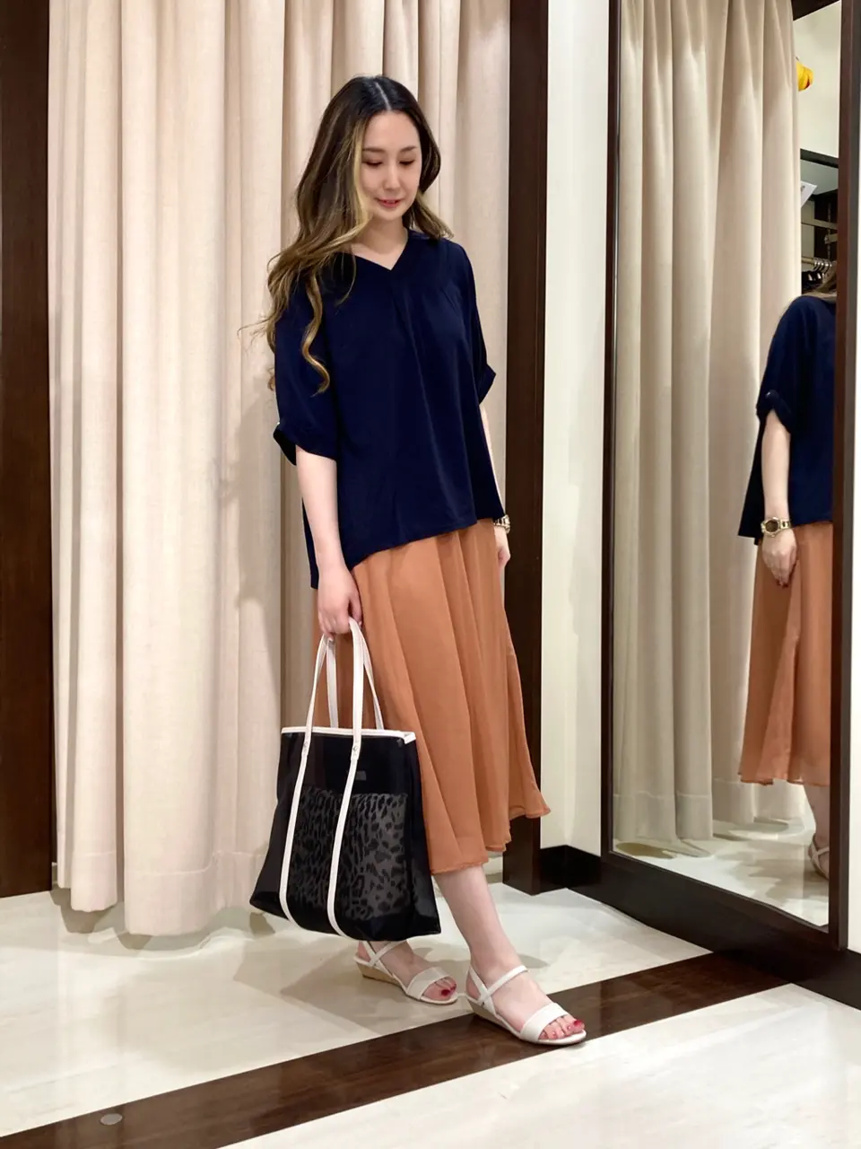 ANY SIS STAFF コーディネート画像