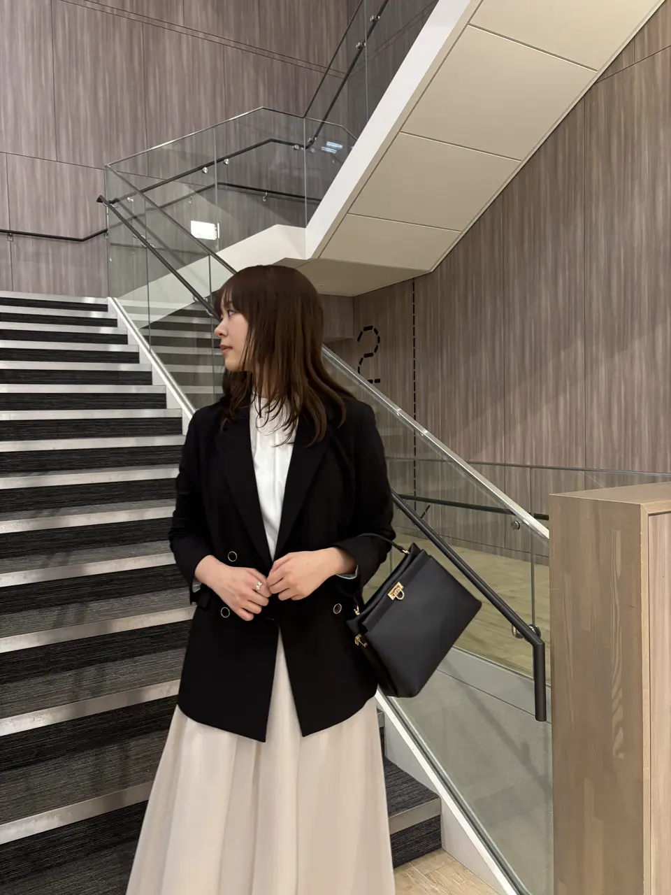 ANY SIS 里田 コーディネート画像