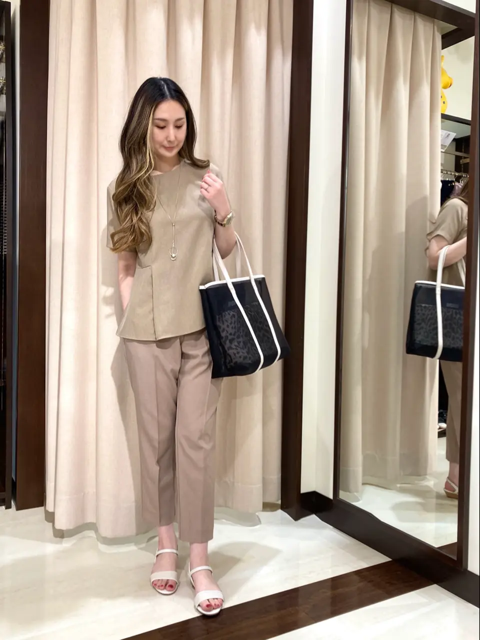 ANY SIS STAFF コーディネート画像