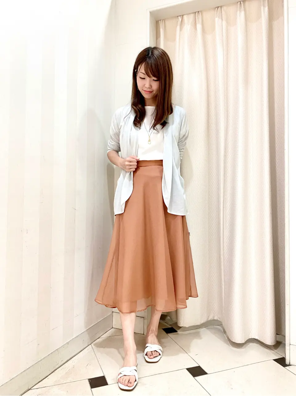 ANY SIS 金井 コーディネート画像