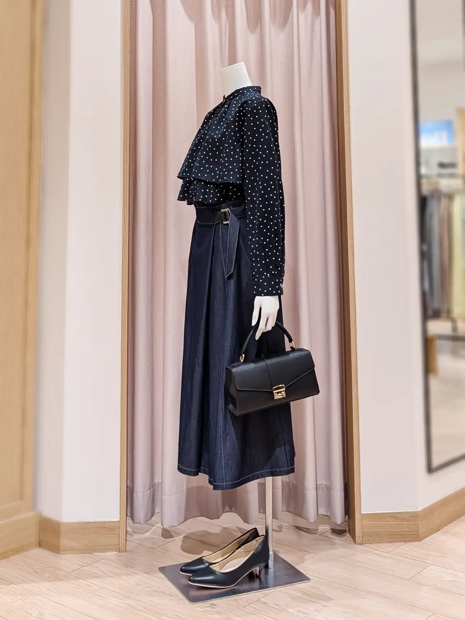 ANY SIS 岩田 コーディネート画像