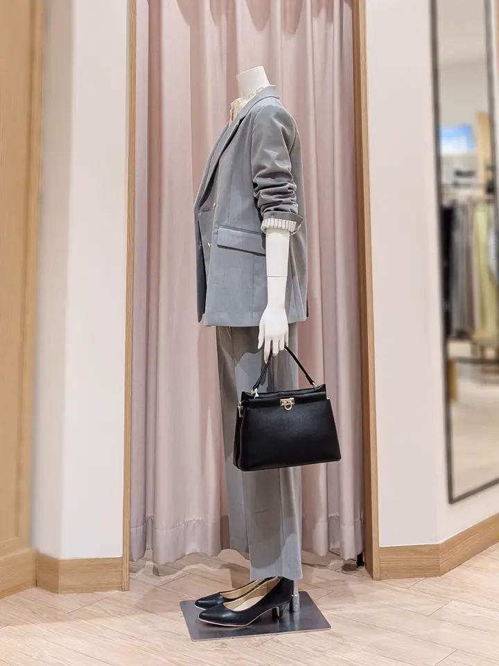 ANY SIS 岩田 コーディネート画像