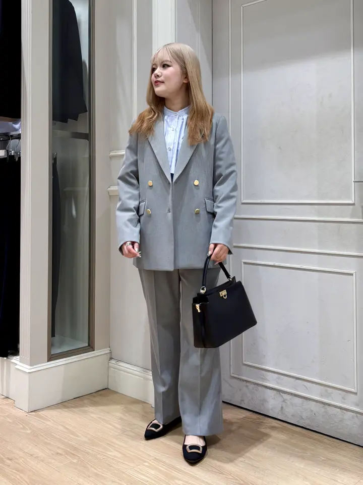 ANY SIS erika コーディネート画像