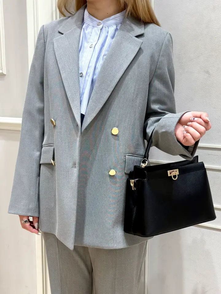 ANY SIS erika コーディネート画像