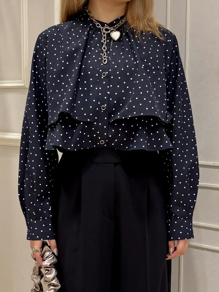 ANY SIS erika コーディネート画像