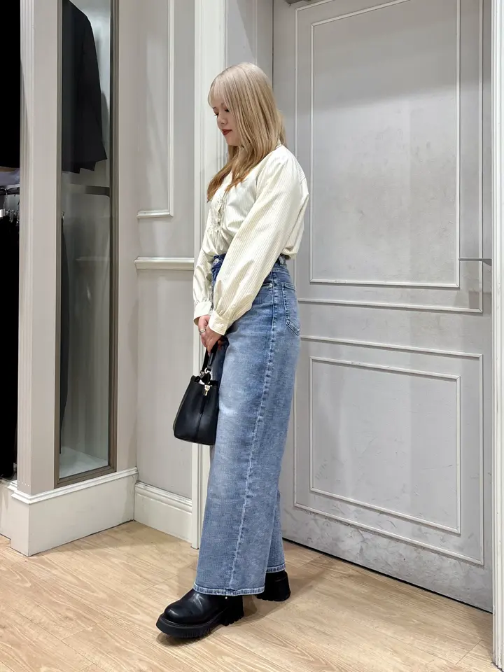 ANY SIS erika コーディネート画像