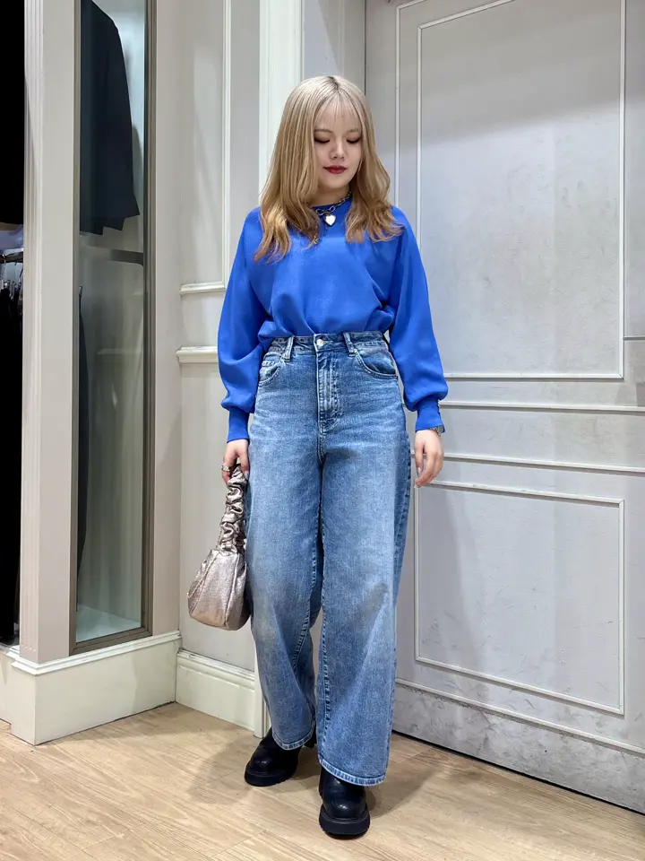 ANY SIS erika コーディネート画像