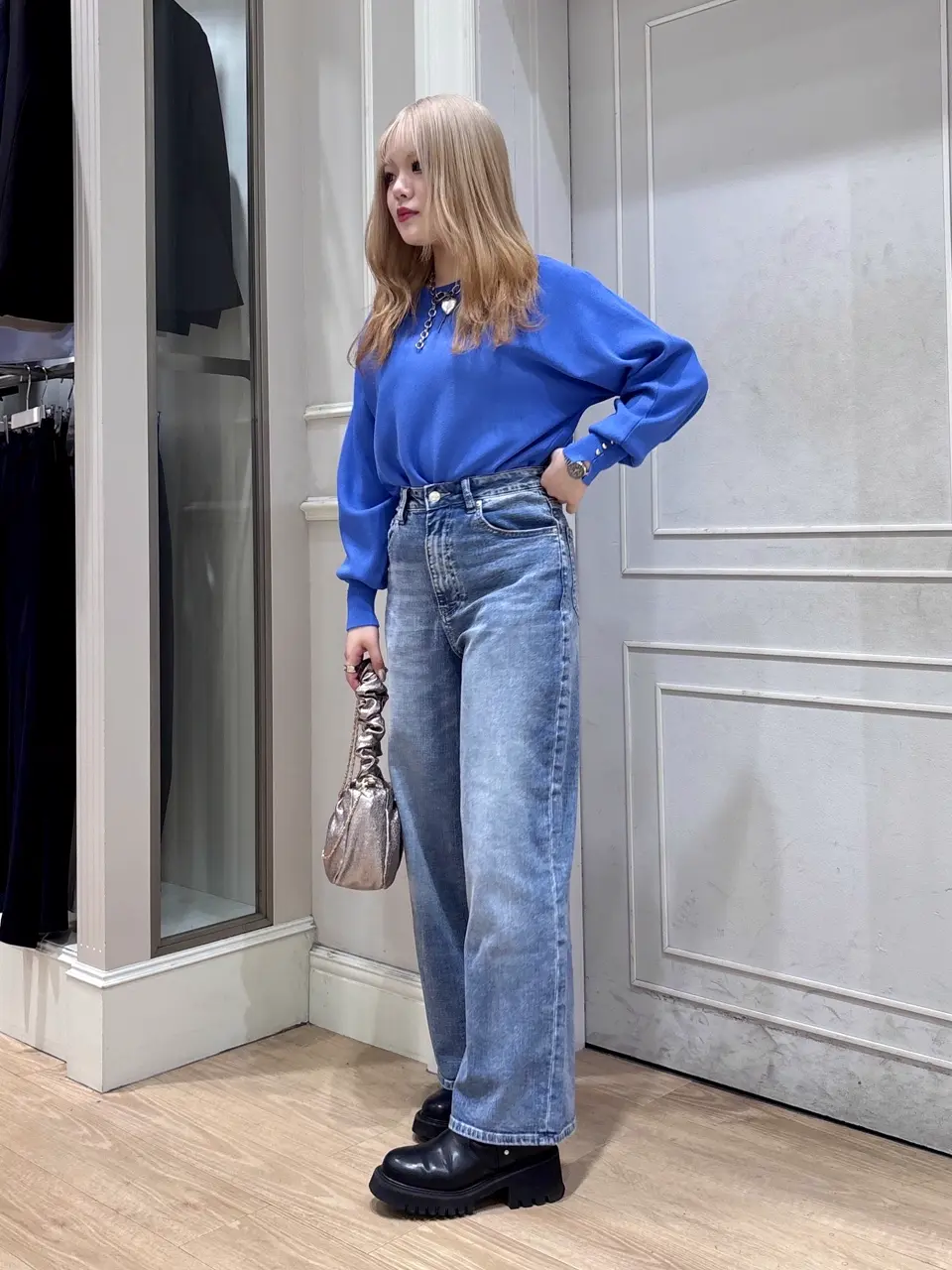 ANY SIS erika コーディネート画像