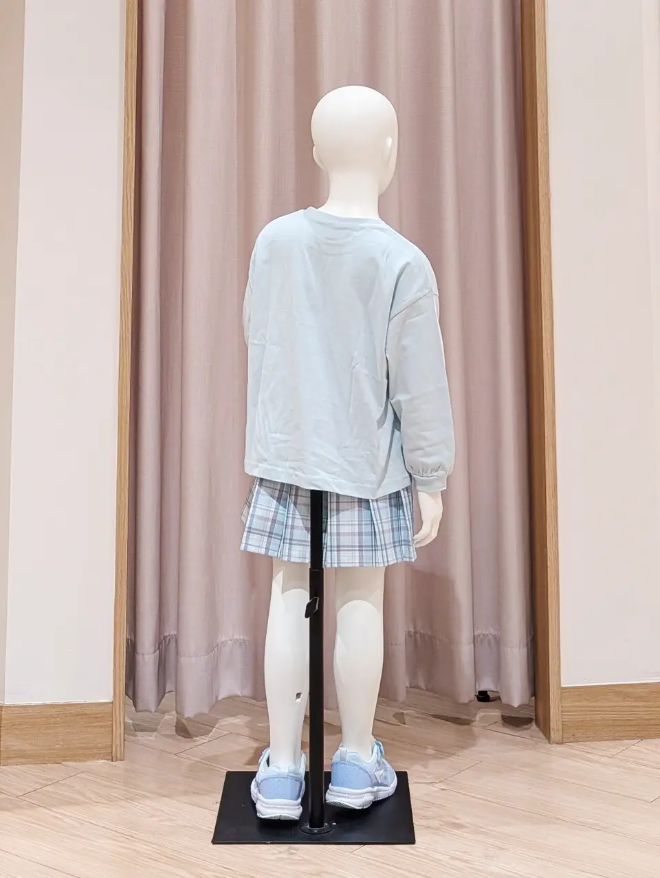 ANY 奥原 コーディネート画像