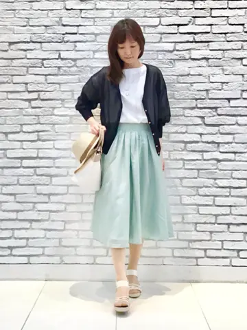 ANY SIS スタッフ コーディネート画像