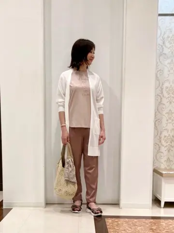 ANY SIS スタッフ コーディネート画像