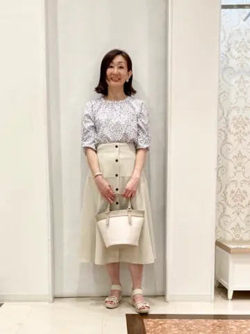 ANY SIS スタッフ コーディネート画像