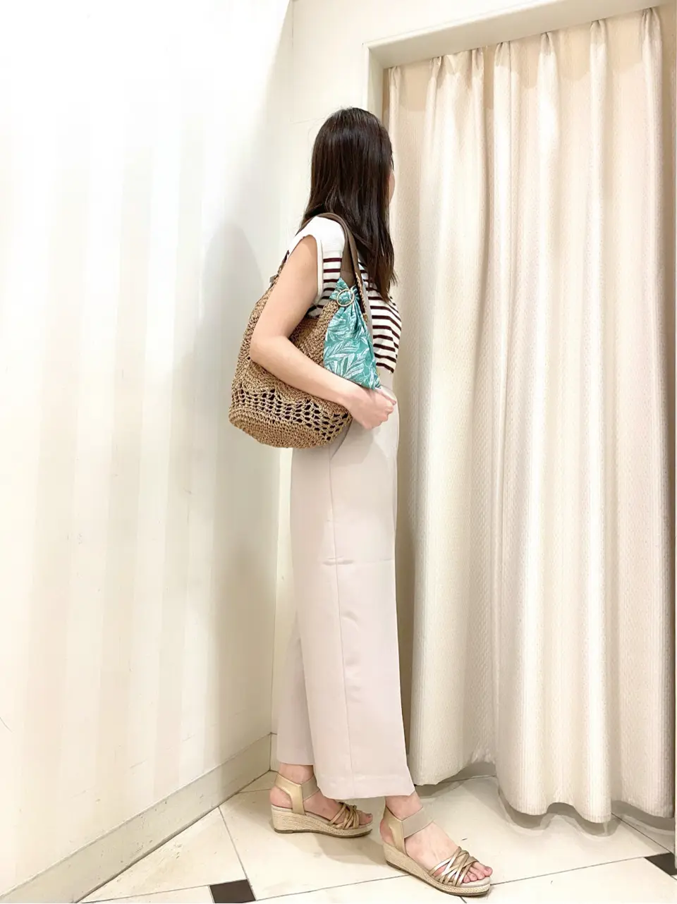 ANY SIS 金井 コーディネート画像