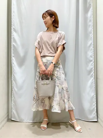 ANY SIS 濱野 コーディネート画像