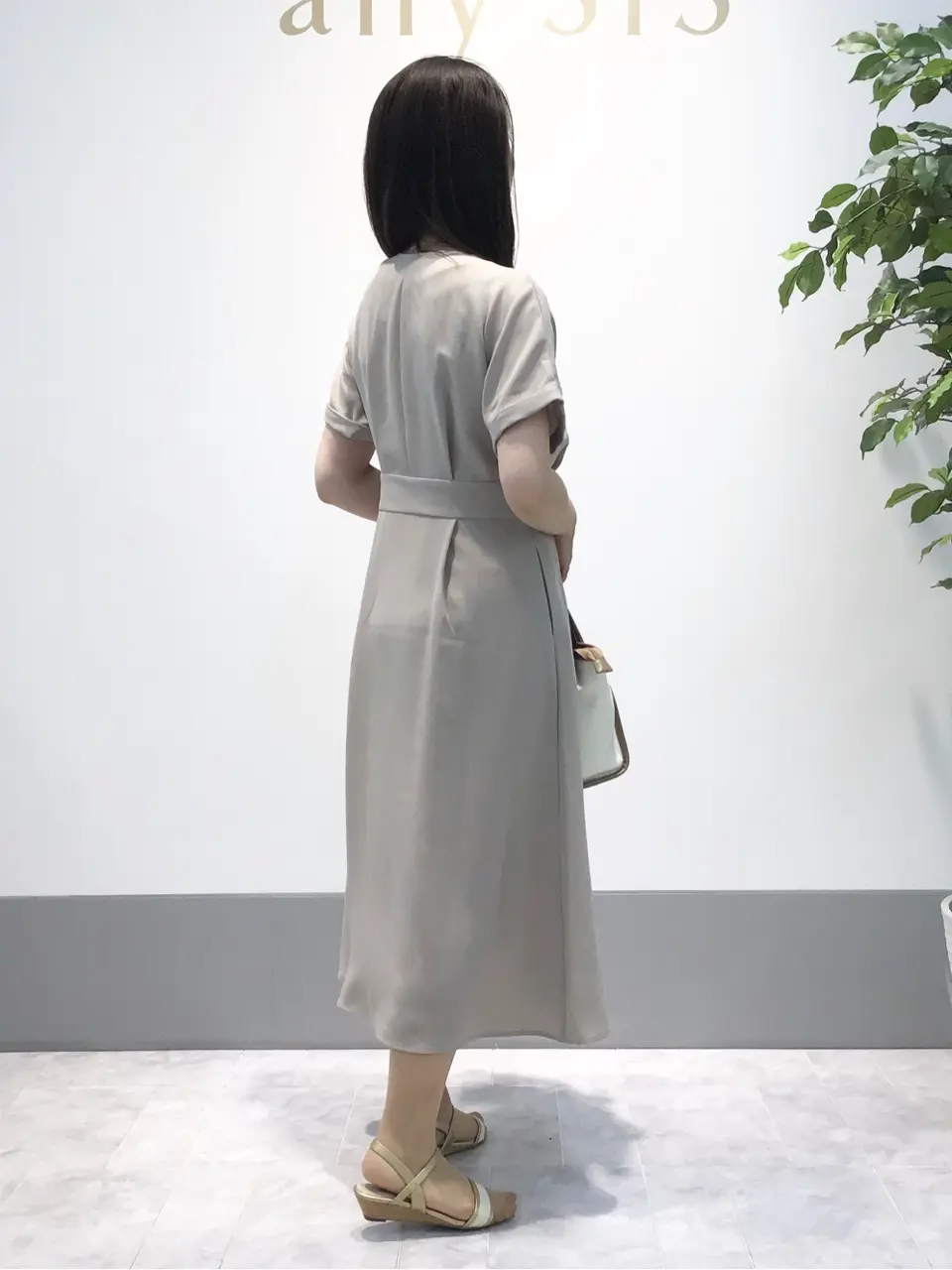 ANY SIS 岡本 コーディネート画像