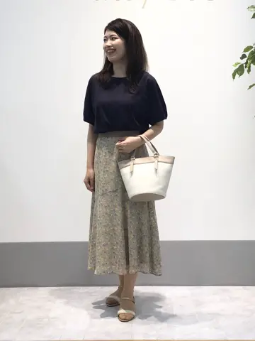 ANY SIS 岡本 コーディネート画像