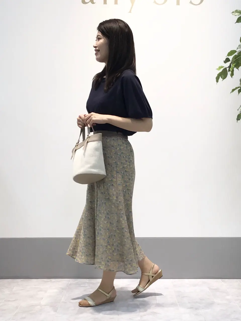 ANY SIS 岡本 コーディネート画像