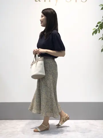 ANY SIS 岡本 コーディネート画像