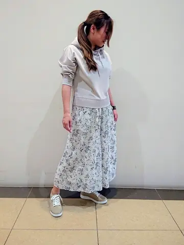 ANY SIS 加藤 コーディネート画像