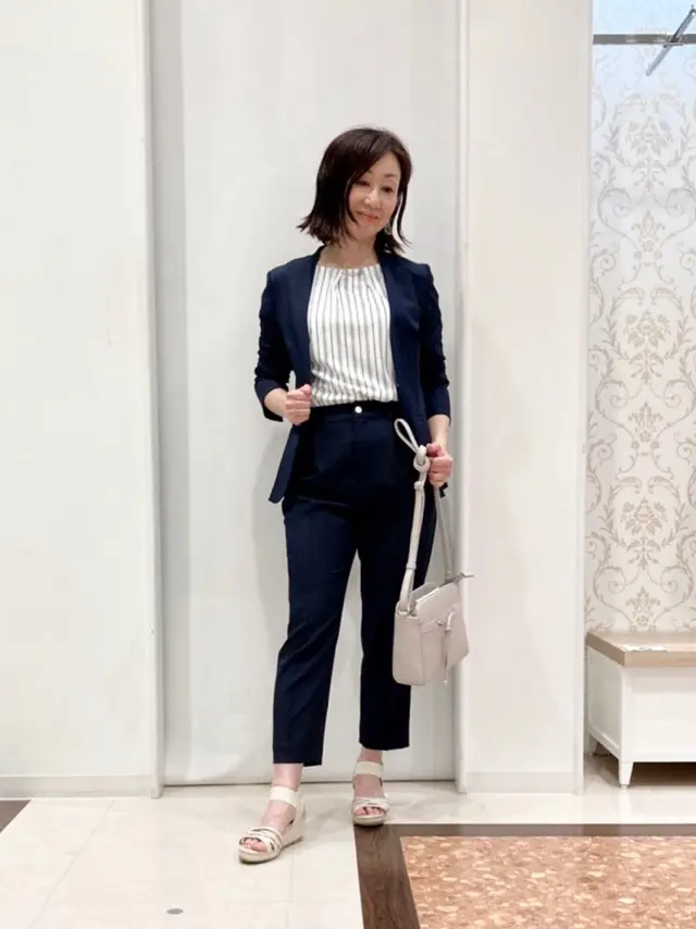 ANY SIS スタッフ コーディネート画像