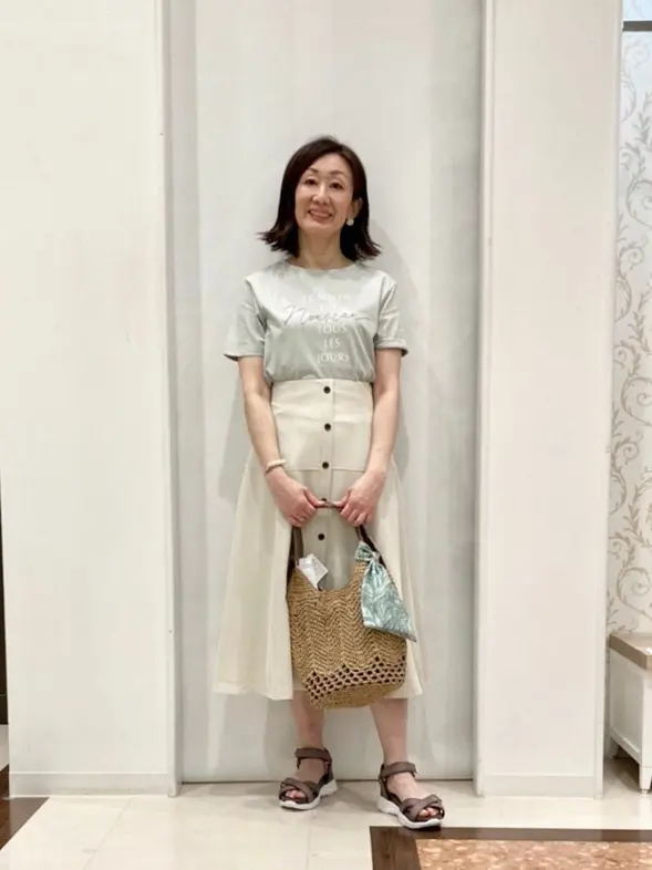 ANY SIS スタッフ コーディネート画像