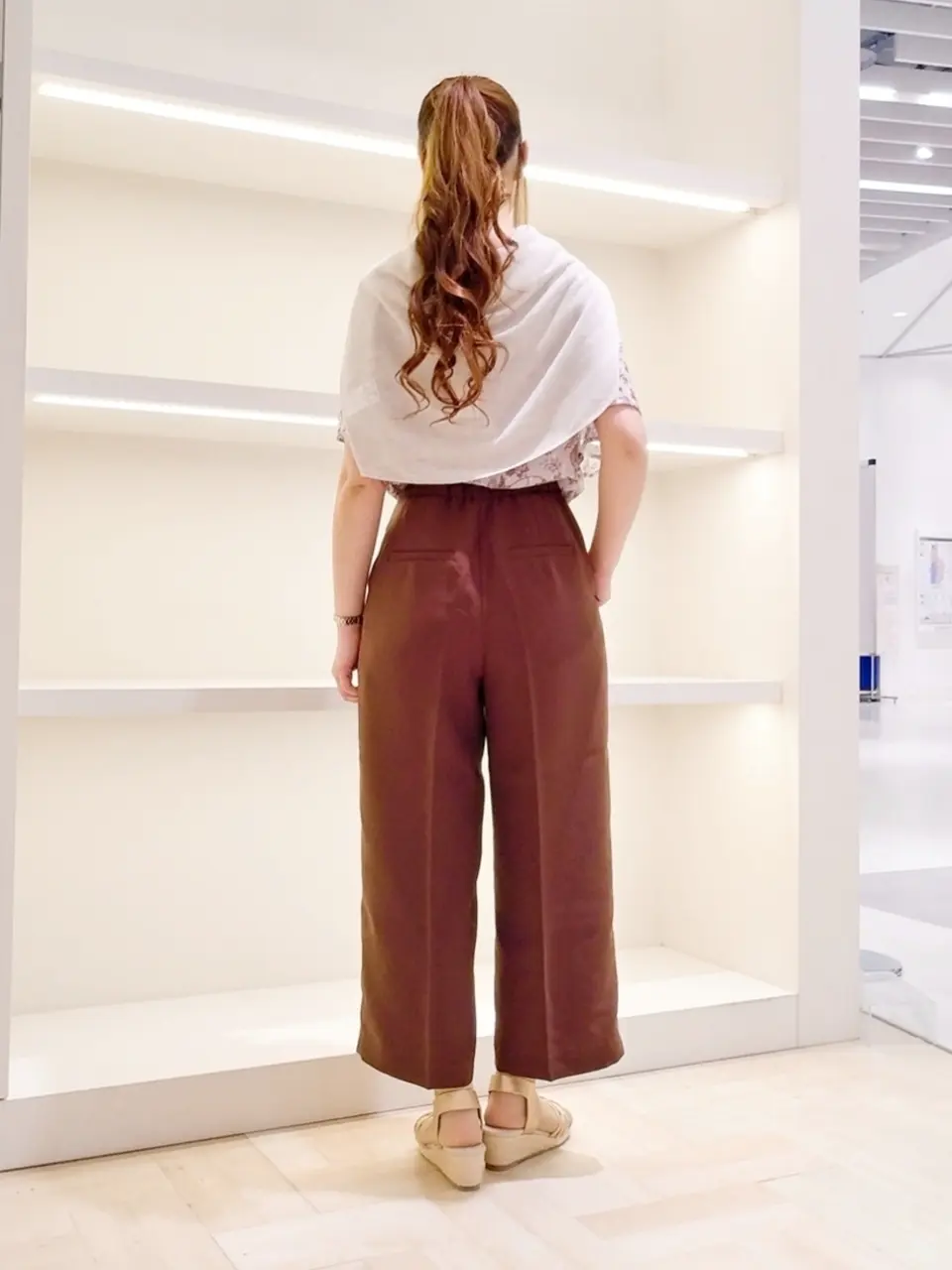 ANY SIS 福本 加奈 コーディネート画像