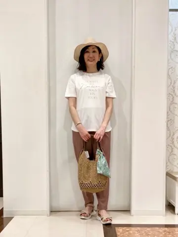 ANY SIS スタッフ コーディネート画像