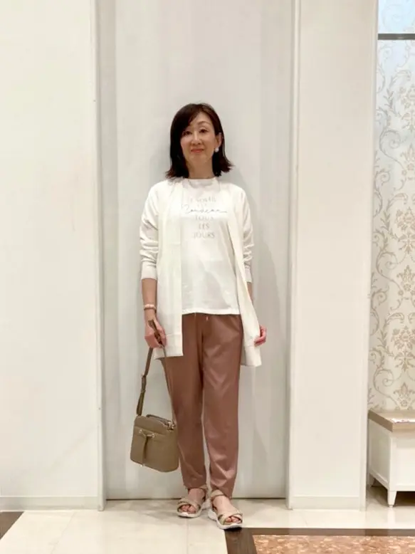 ANY SIS スタッフ コーディネート画像