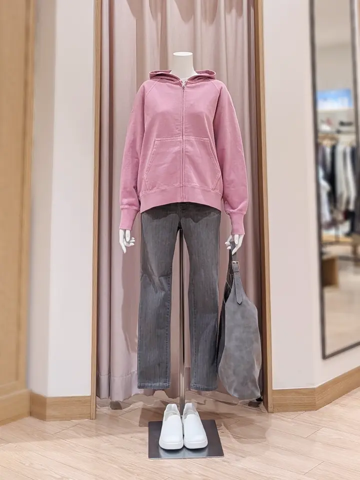 ANY 岩田 コーディネート画像