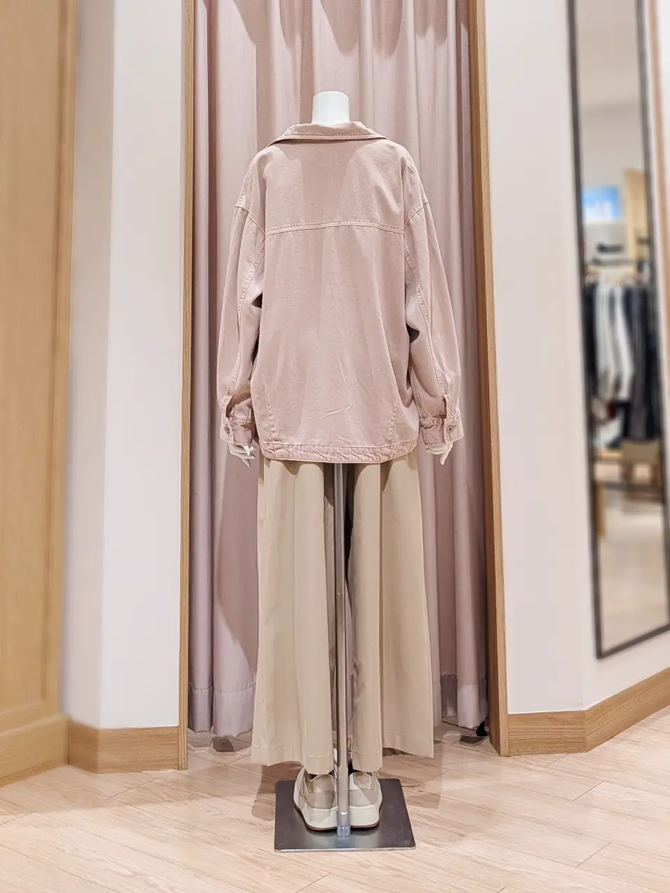 ANY 岩田 コーディネート画像