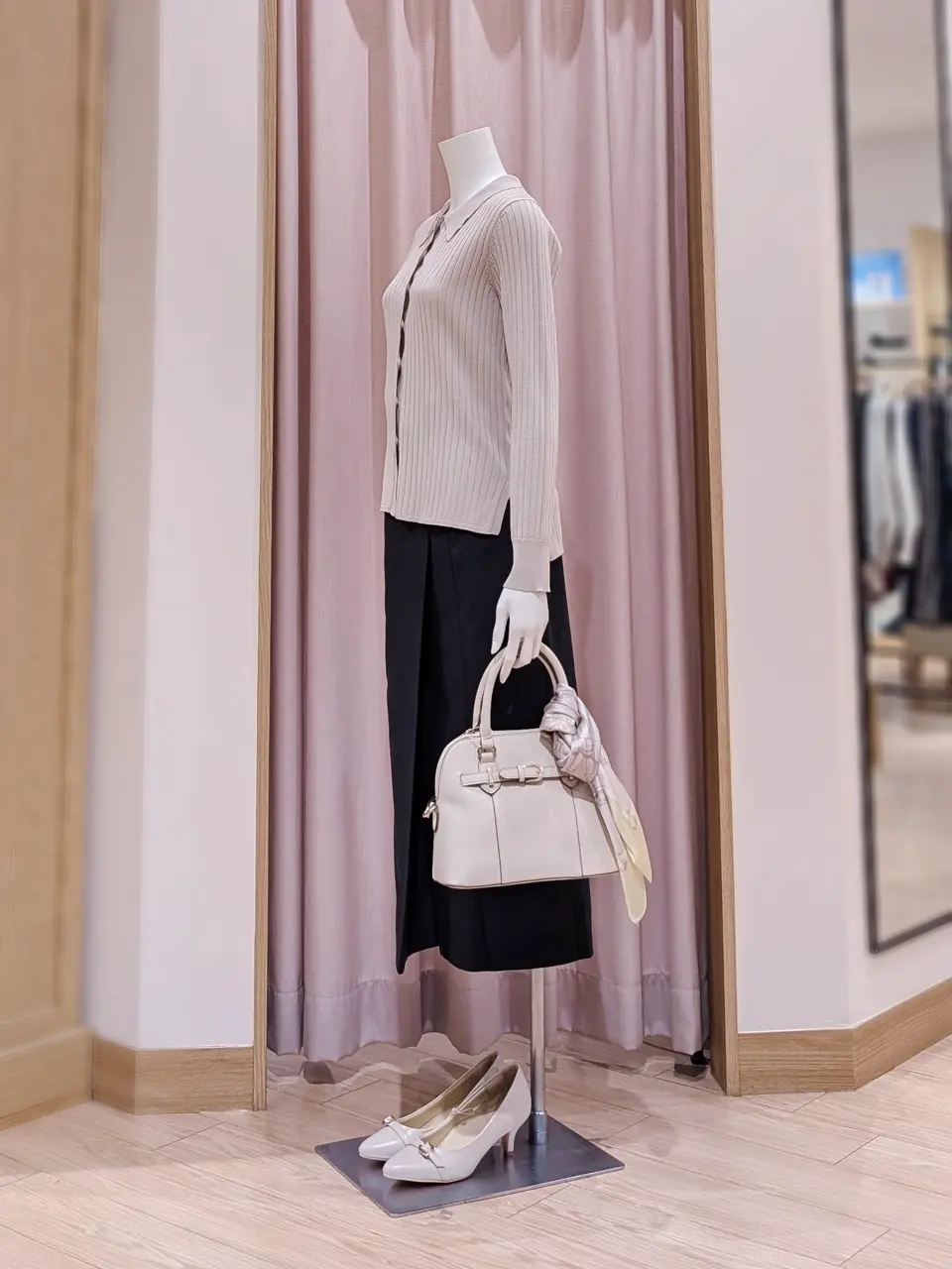 ANY SIS 岩田 コーディネート画像