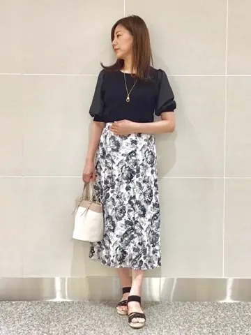 ANY SIS スタッフ コーディネート画像