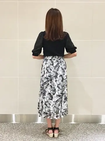 ANY SIS スタッフ コーディネート画像