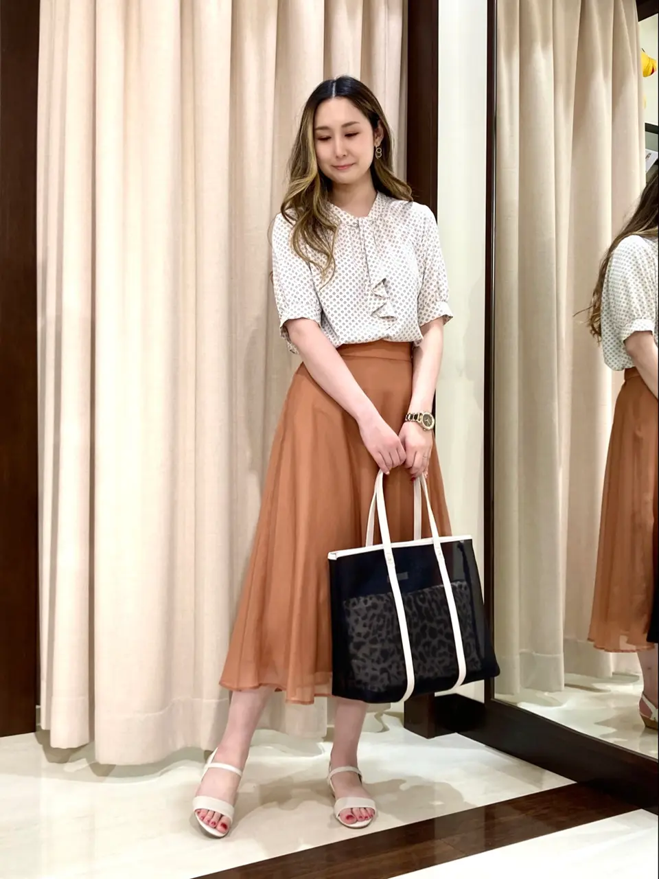 ANY SIS STAFF コーディネート画像