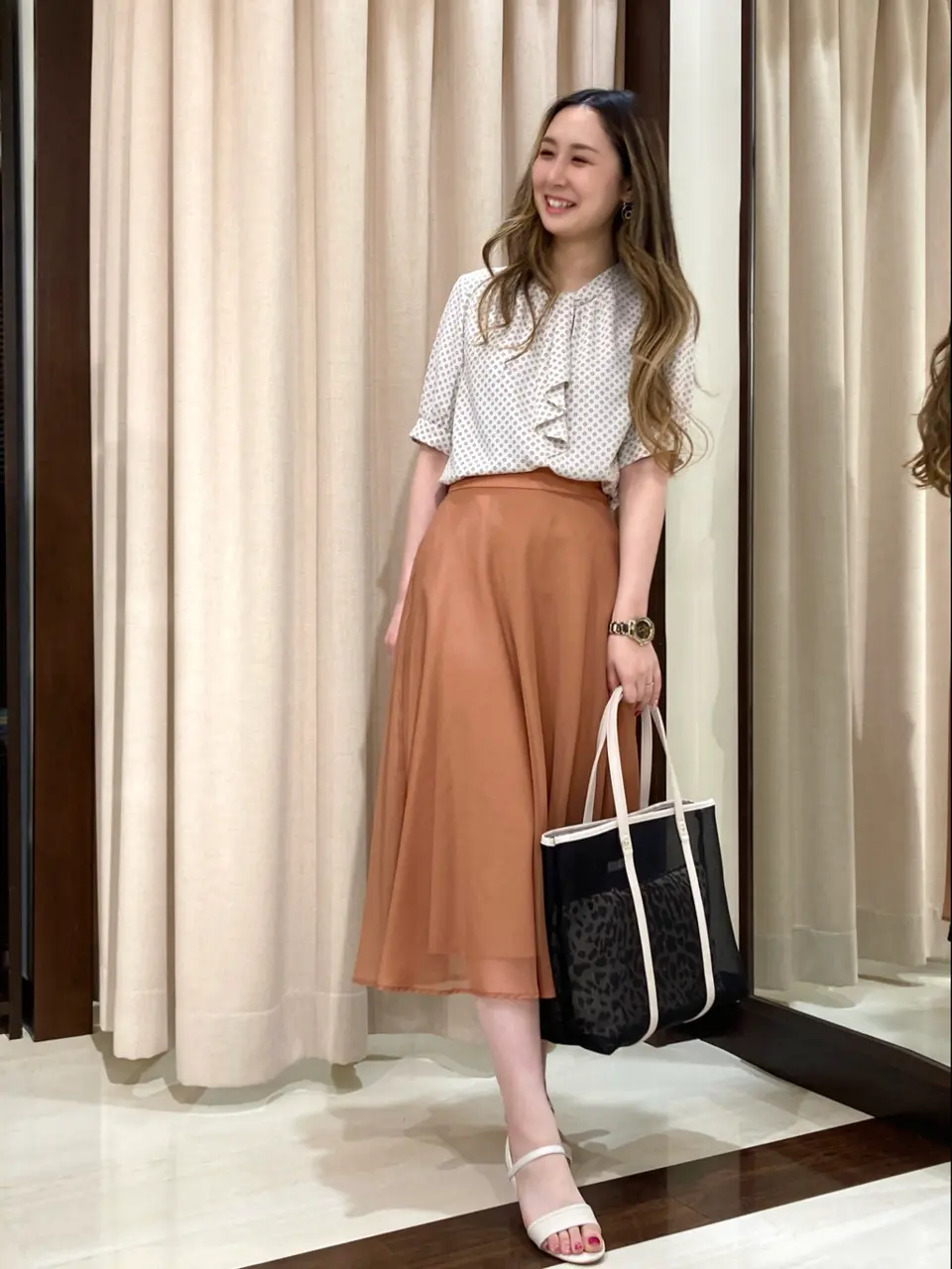 ANY SIS STAFF コーディネート画像