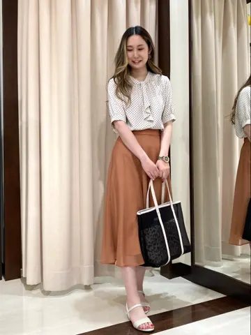 ANY SIS STAFF コーディネート画像