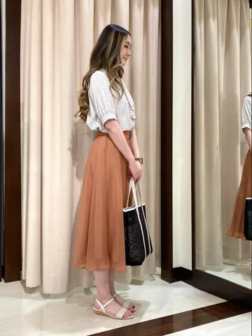 ANY SIS STAFF コーディネート画像