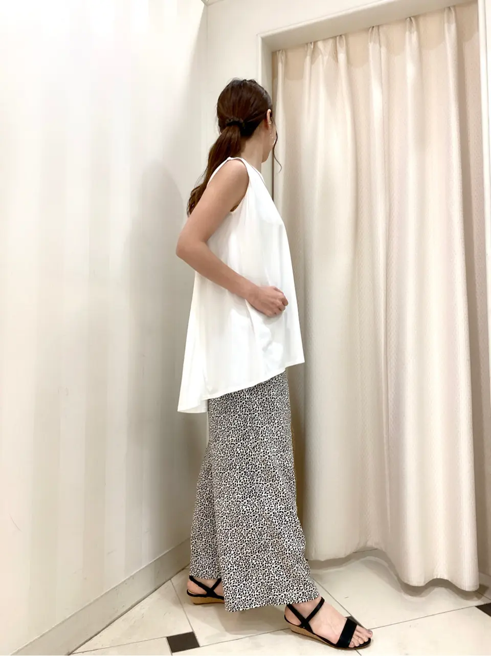 ANY SIS 金井 コーディネート画像