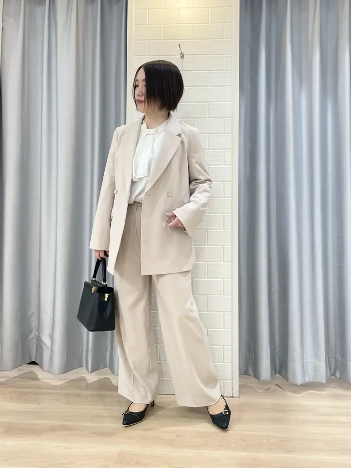 ANY SIS 丸岡 コーディネート画像