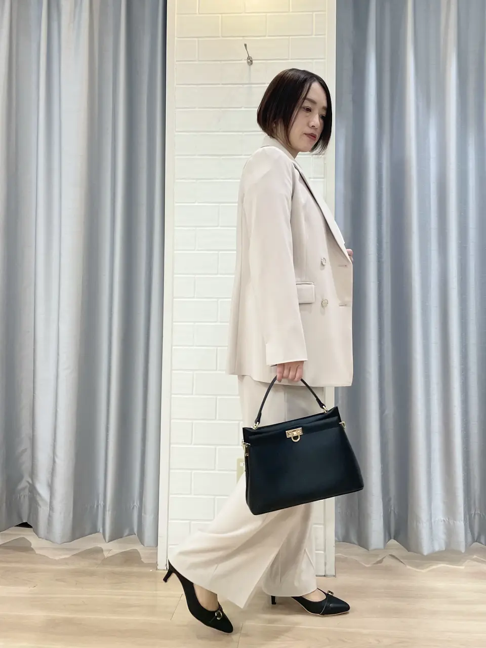 ANY SIS 丸岡 コーディネート画像